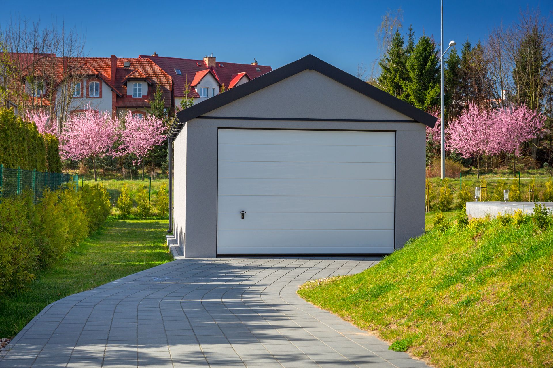 Bau einer Garage aus Betonplatten